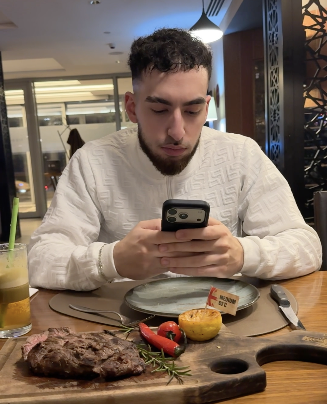 Germán Aguilar trabajando desde Dubái
